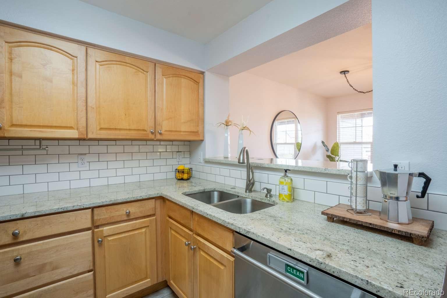 MLS Image #8 for 13231  holly street,thornton, Colorado
