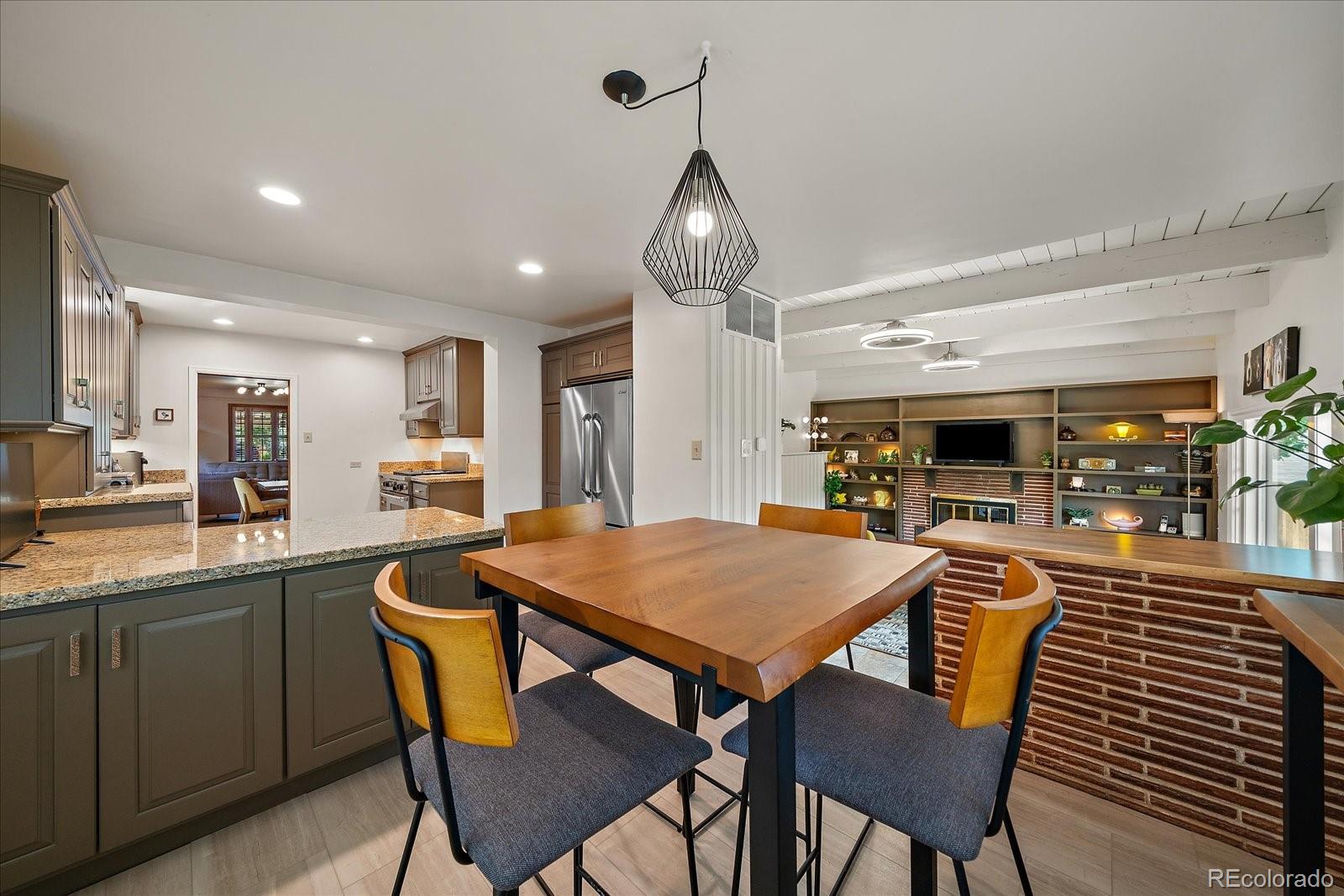 MLS Image #14 for 1040 n kearney street,denver, Colorado