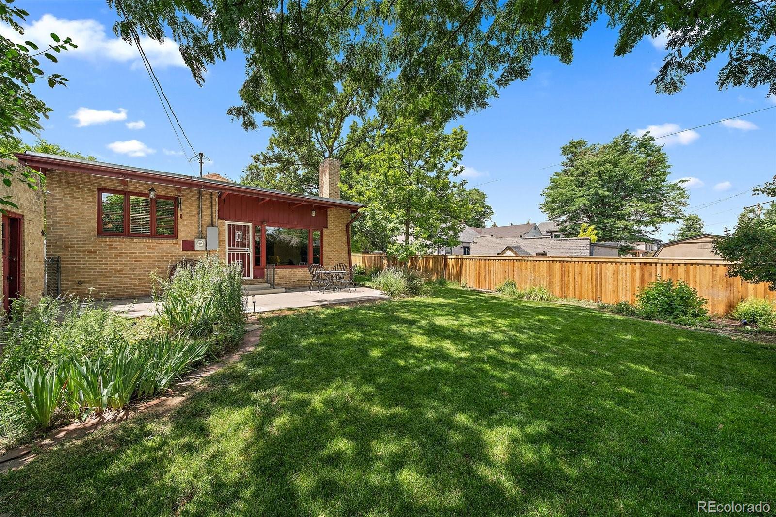 MLS Image #22 for 1040 n kearney street,denver, Colorado