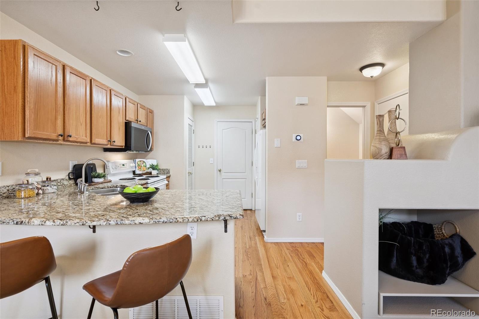 MLS Image #6 for 7042  sand crest view,colorado springs, Colorado