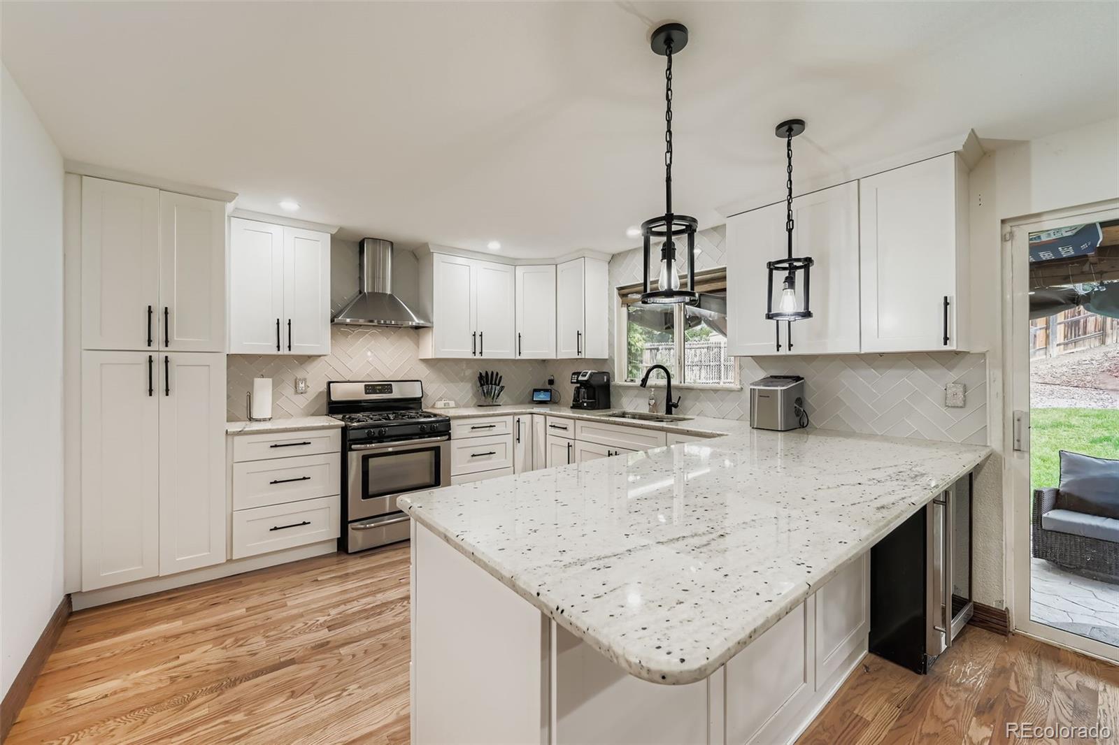 MLS Image #7 for 9559  elizabeth court,thornton, Colorado