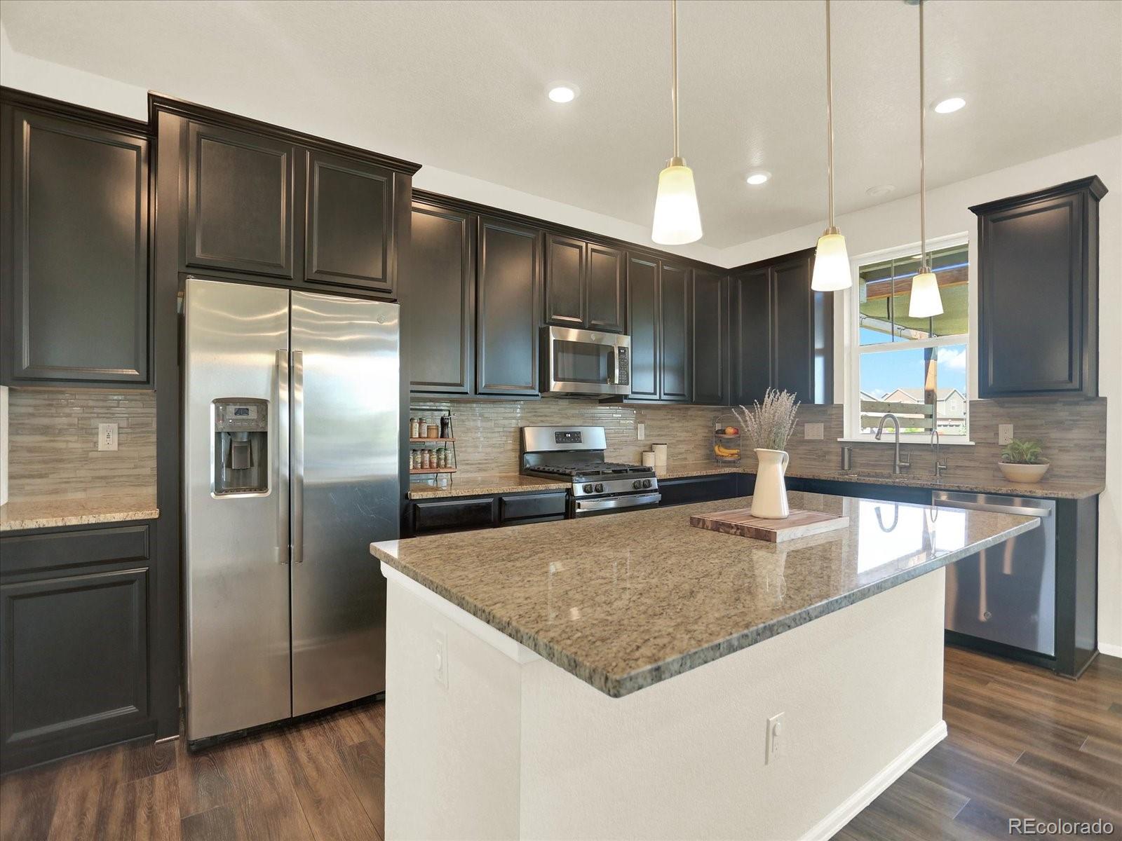 MLS Image #10 for 11047  wheeling court,commerce city, Colorado