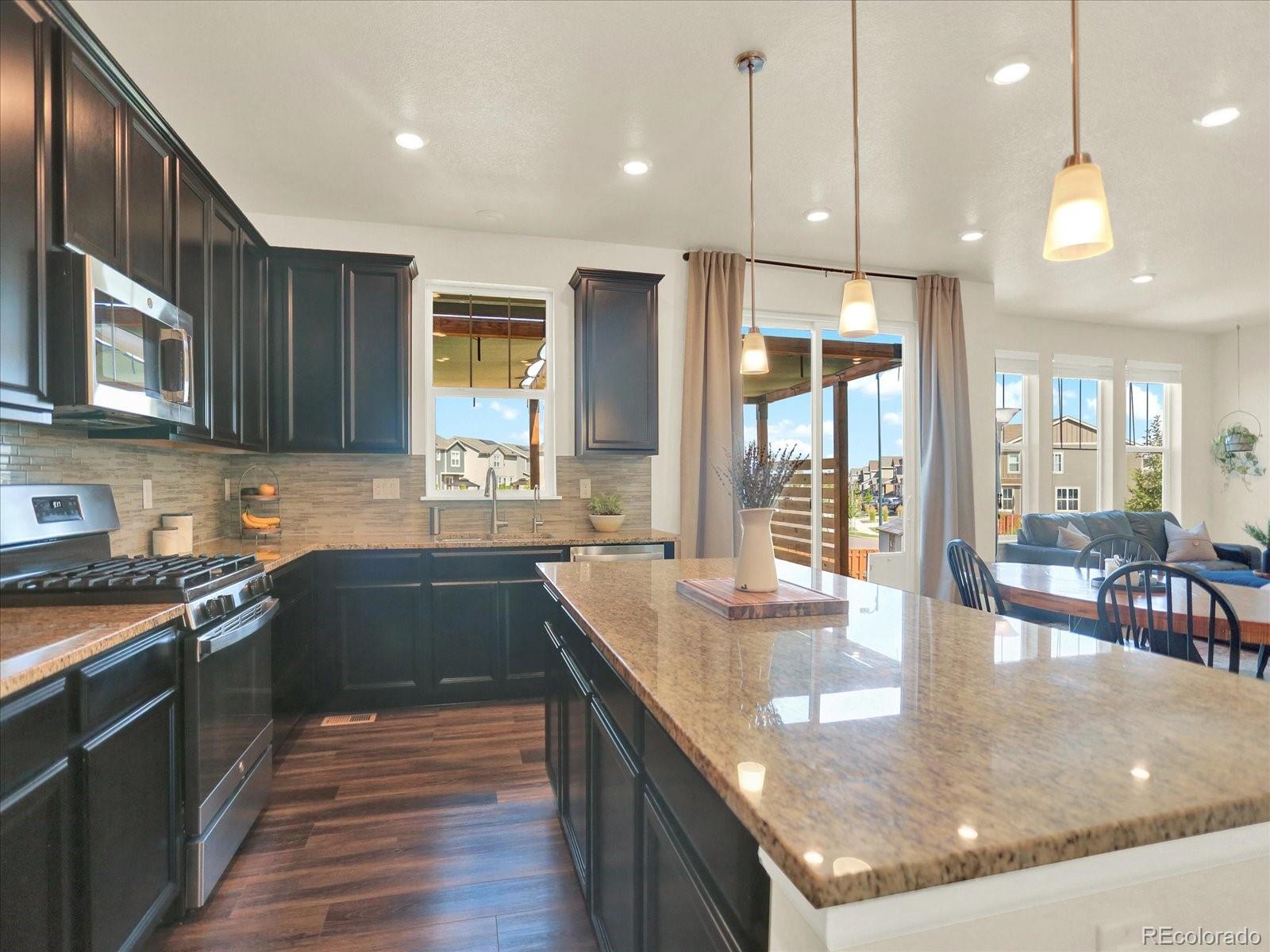 MLS Image #11 for 11047  wheeling court,commerce city, Colorado