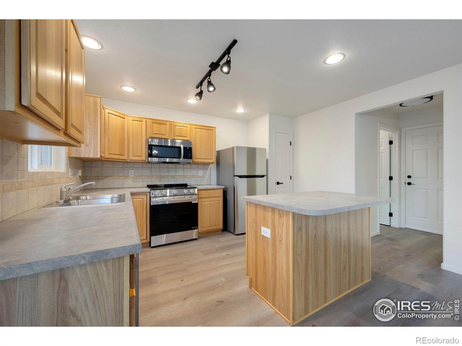 MLS Image #14 for 2209  clipper way,fort collins, Colorado