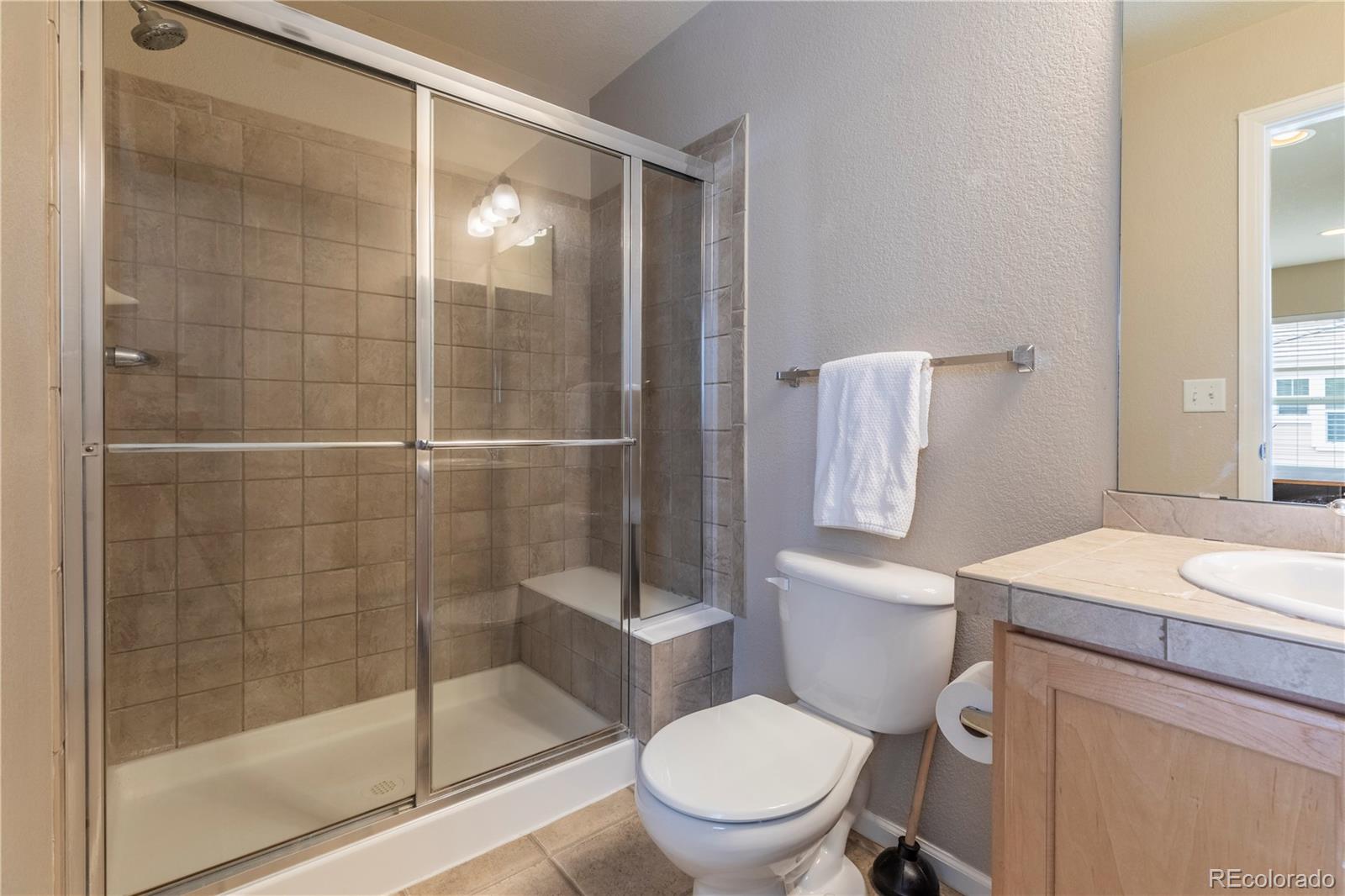 MLS Image #12 for 9760  mayfair street,englewood, Colorado