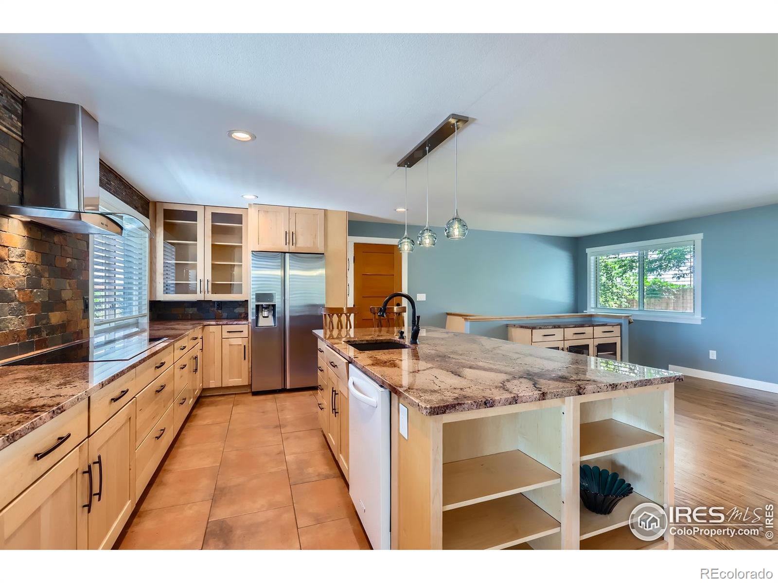 MLS Image #12 for 11895  oxford road,longmont, Colorado
