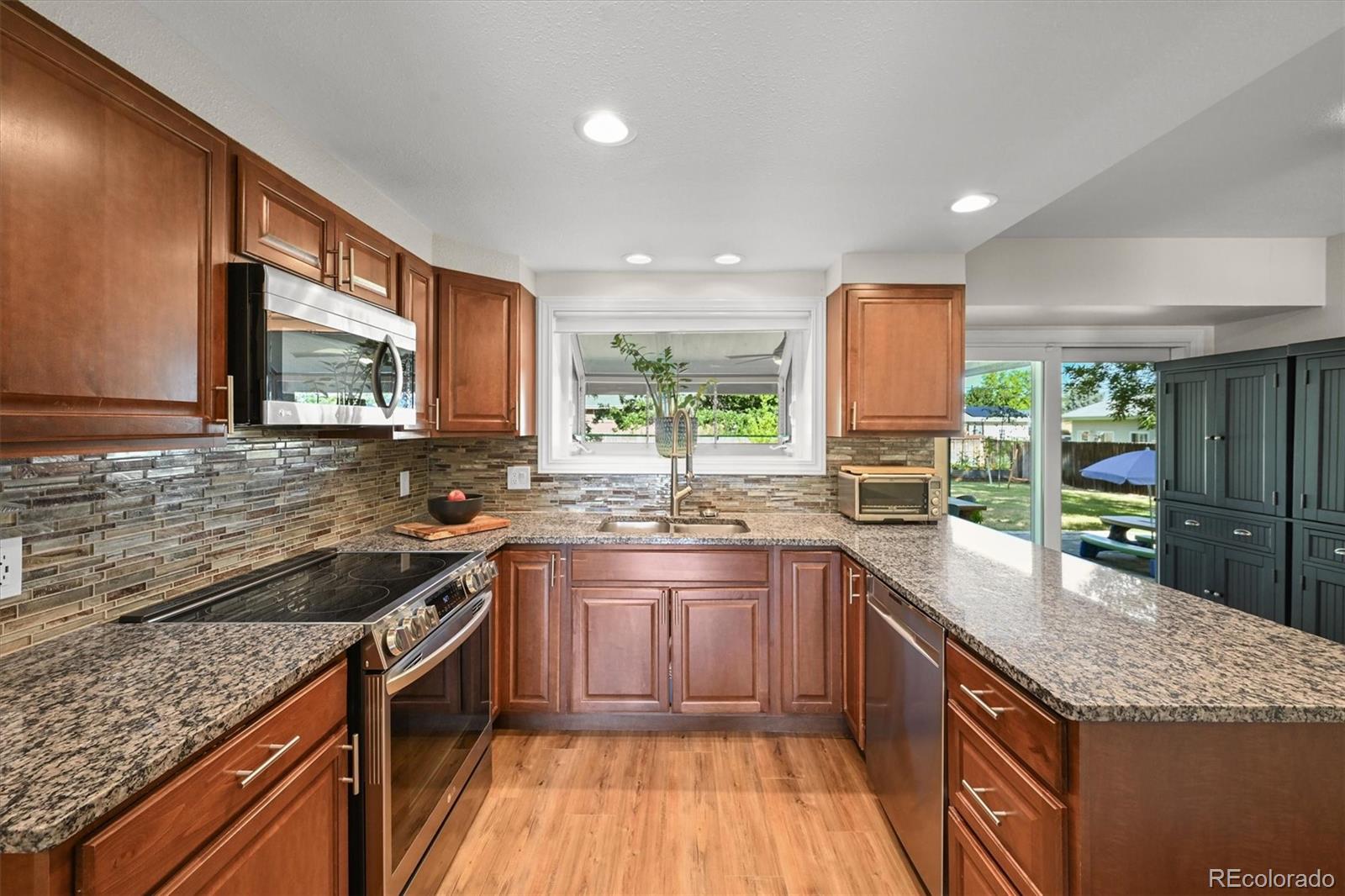 MLS Image #5 for 925  daphne street,broomfield, Colorado