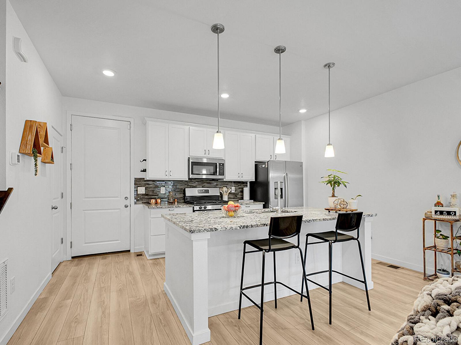 MLS Image #11 for 7488 w pacific lane,denver, Colorado