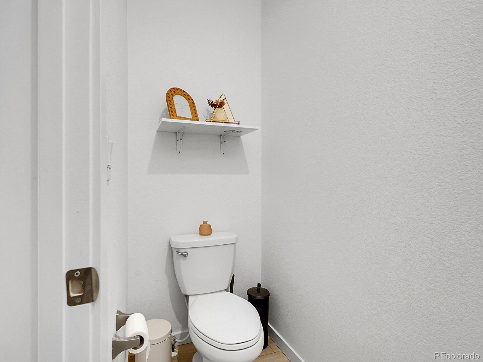 MLS Image #24 for 7488 w pacific lane,denver, Colorado