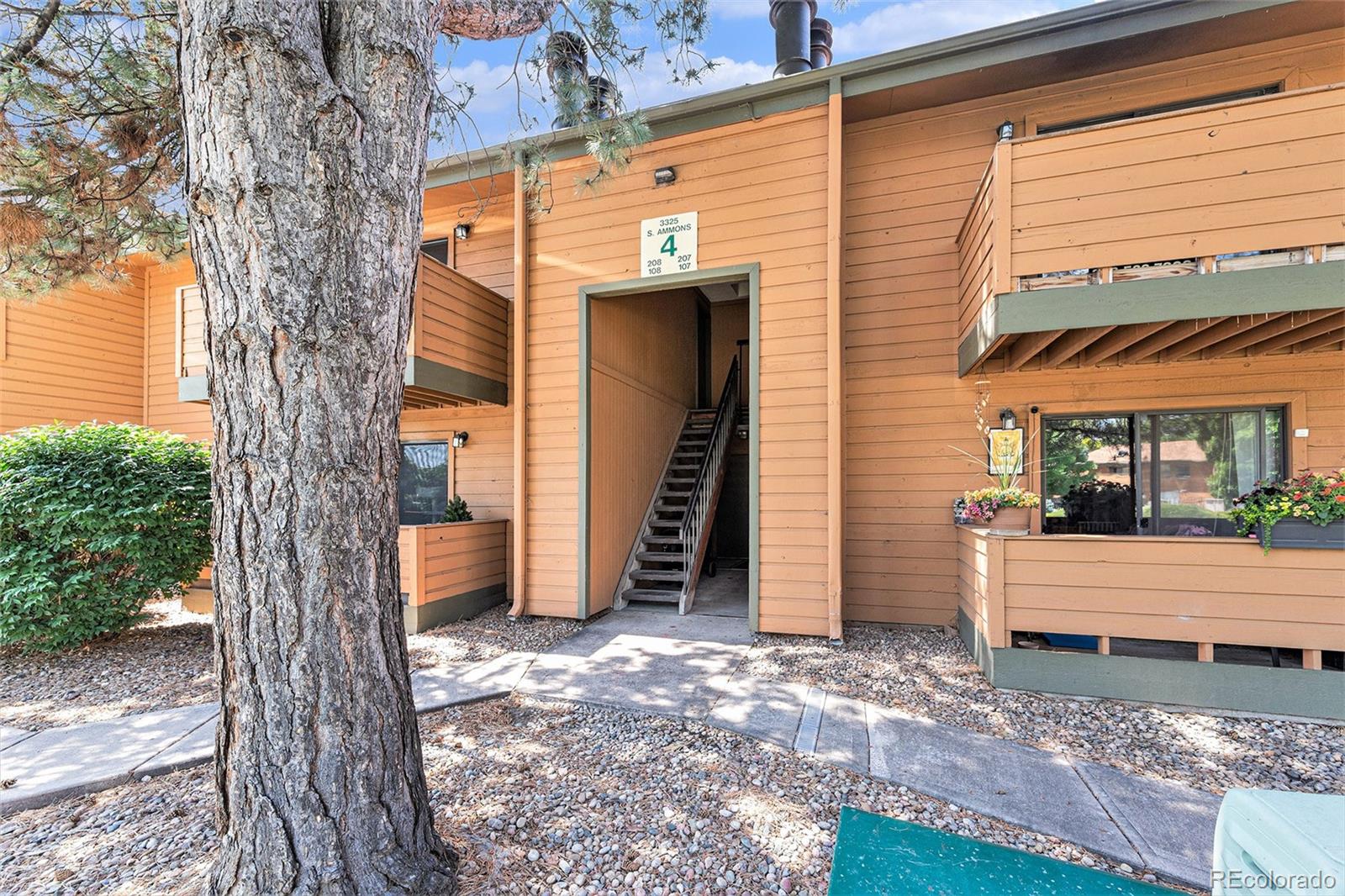 MLS Image #13 for 3325 s ammons street,lakewood, Colorado