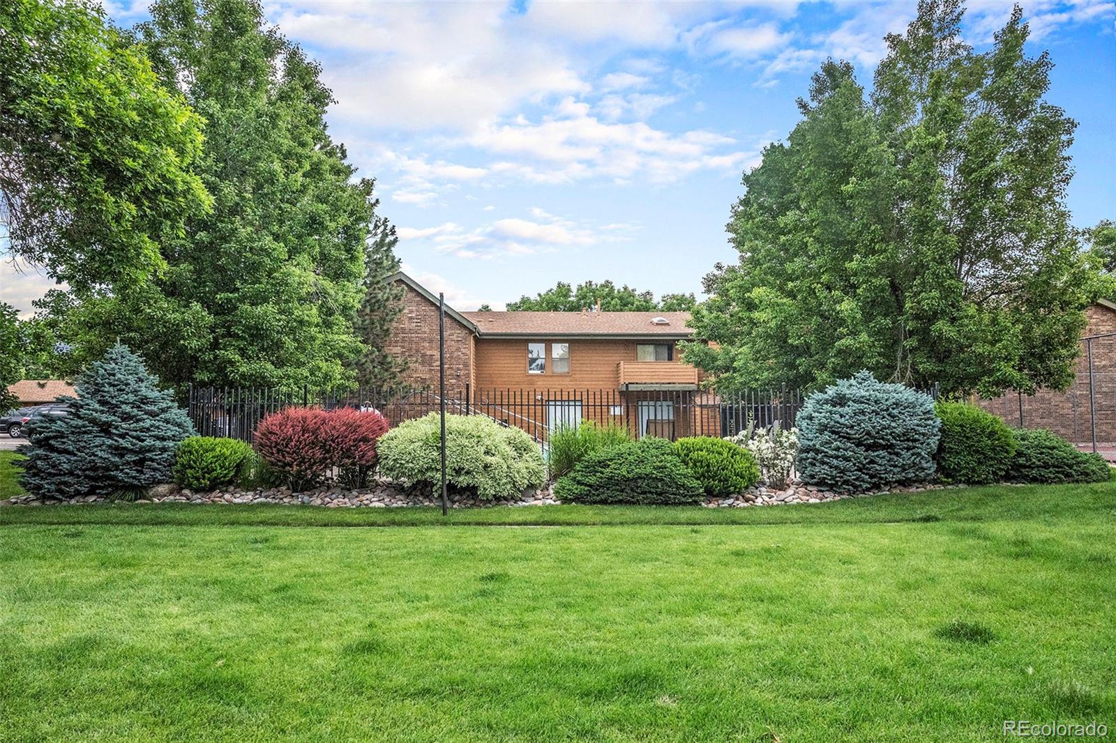 MLS Image #17 for 3325 s ammons street,lakewood, Colorado