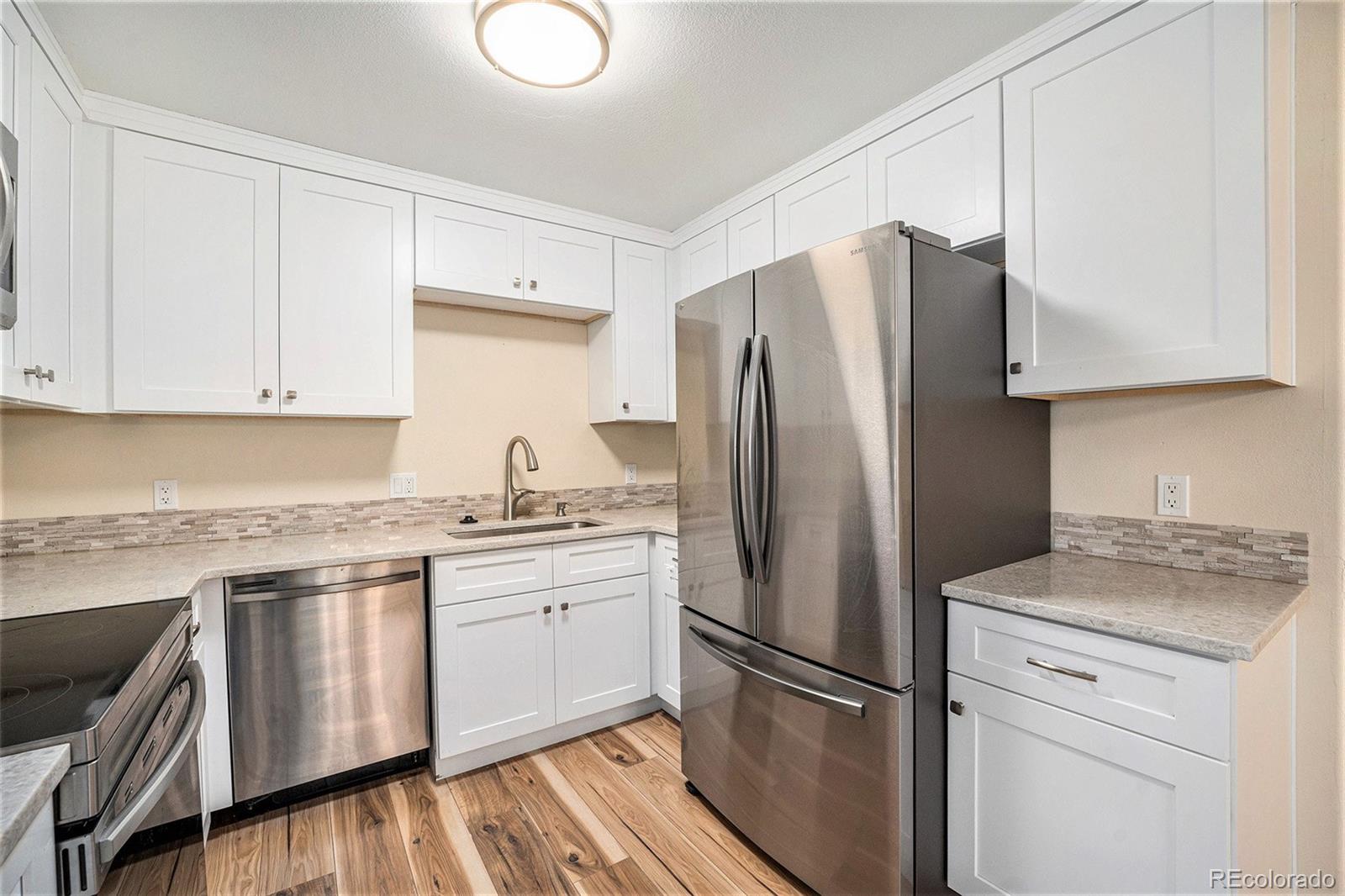 MLS Image #3 for 3325 s ammons street,lakewood, Colorado