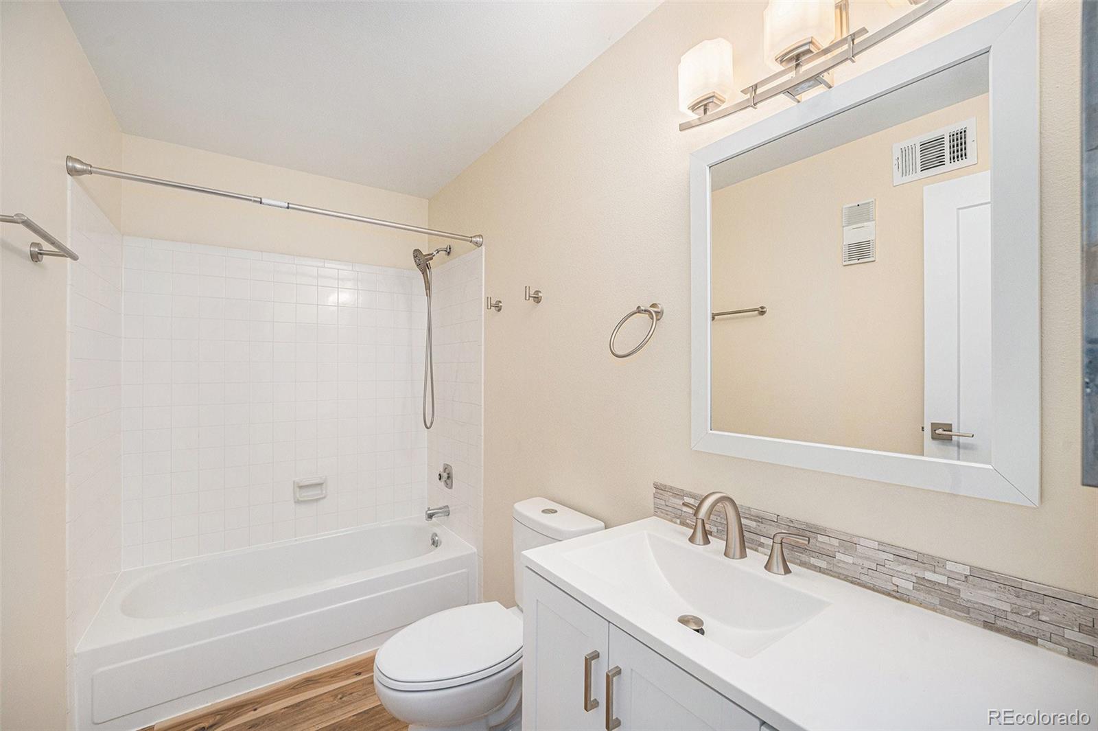 MLS Image #6 for 3325 s ammons street,lakewood, Colorado