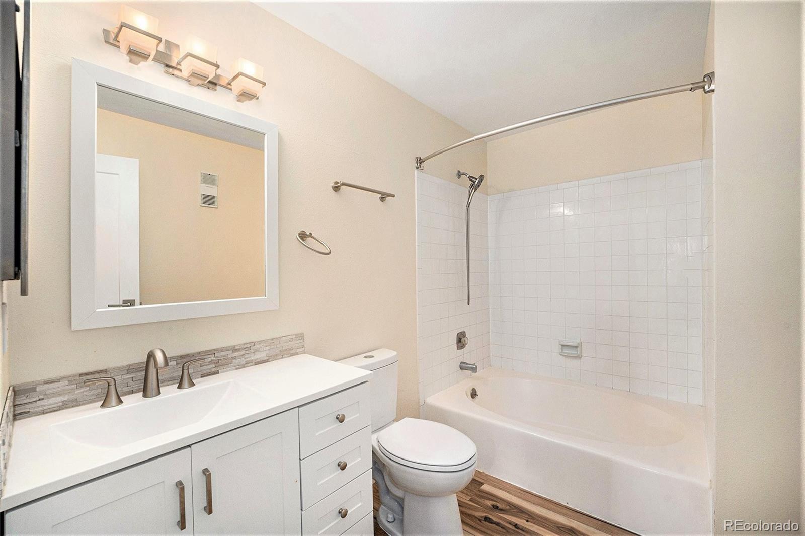 MLS Image #8 for 3325 s ammons street,lakewood, Colorado
