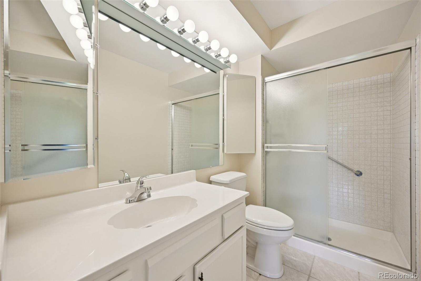 MLS Image #14 for 3460 s poplar street,denver, Colorado