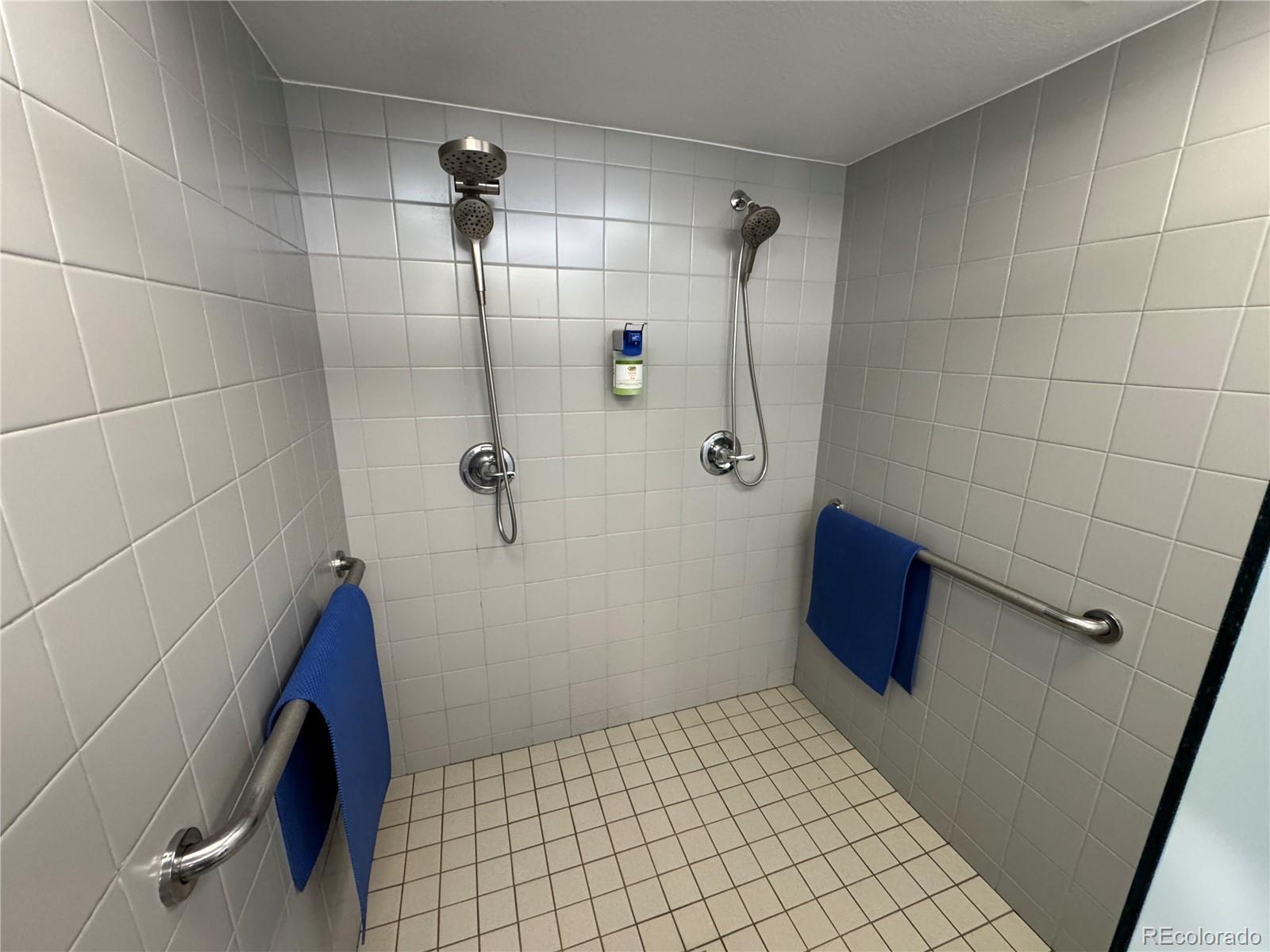 MLS Image #27 for 3460 s poplar street,denver, Colorado