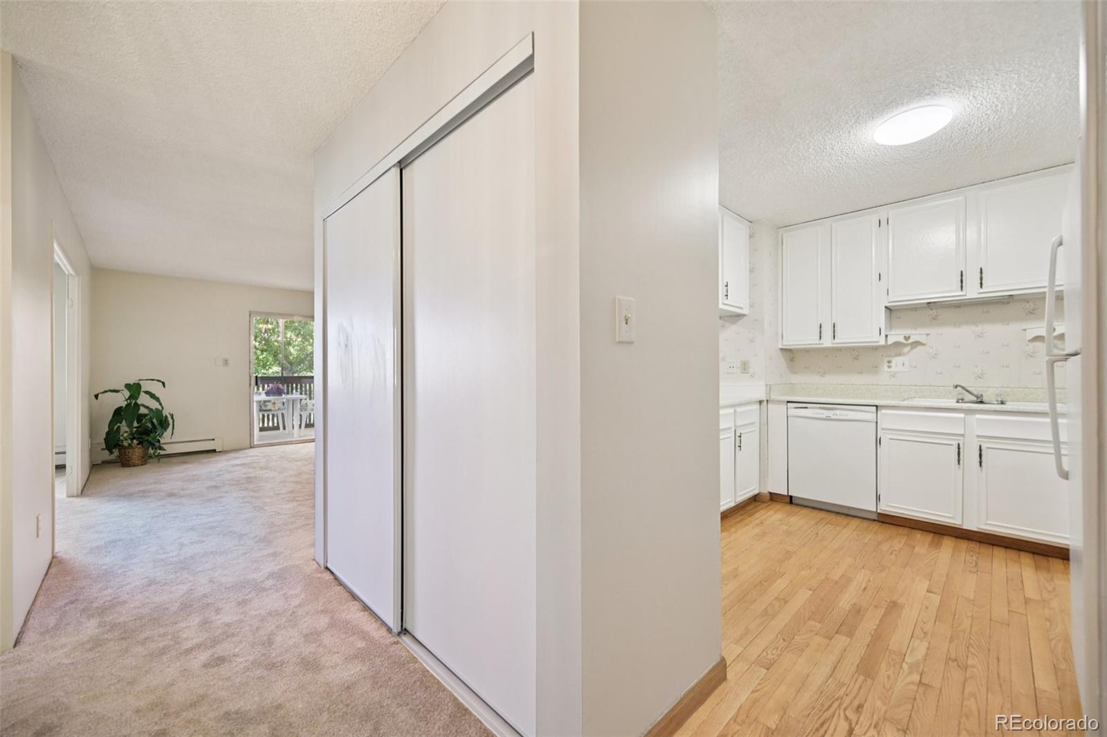 MLS Image #5 for 3460 s poplar street,denver, Colorado