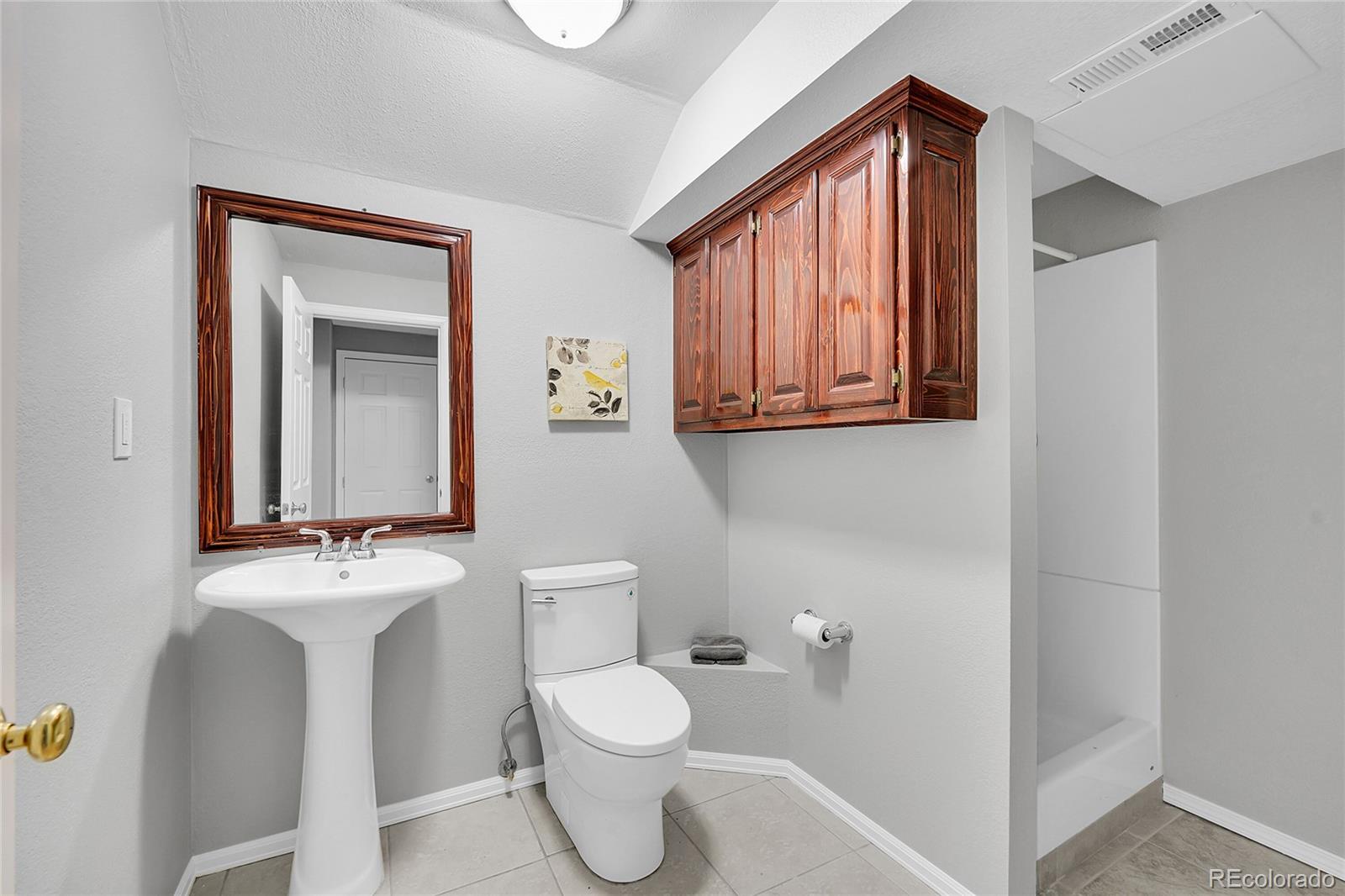 MLS Image #38 for 19731 e 40th avenue,denver, Colorado