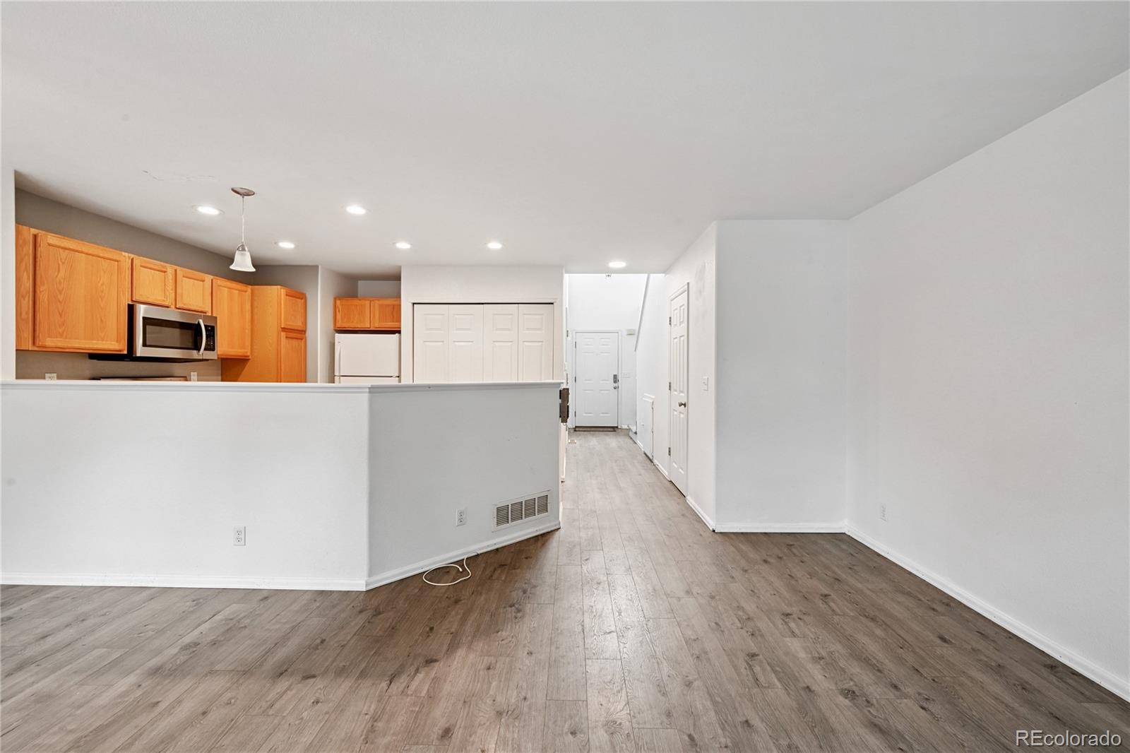 MLS Image #5 for 2085 e 103rd avenue,thornton, Colorado