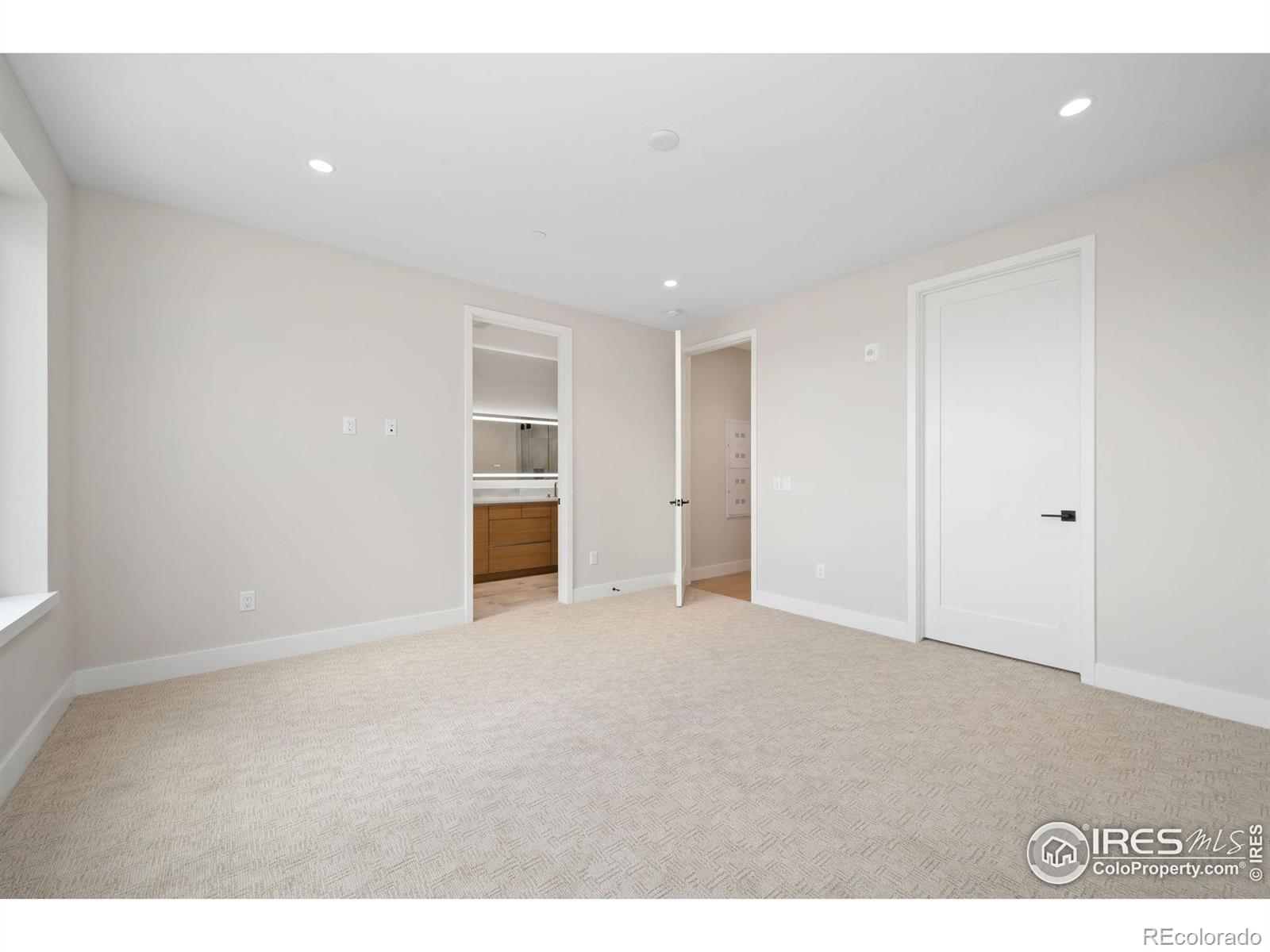 MLS Image #11 for 205 e 6th street,loveland, Colorado