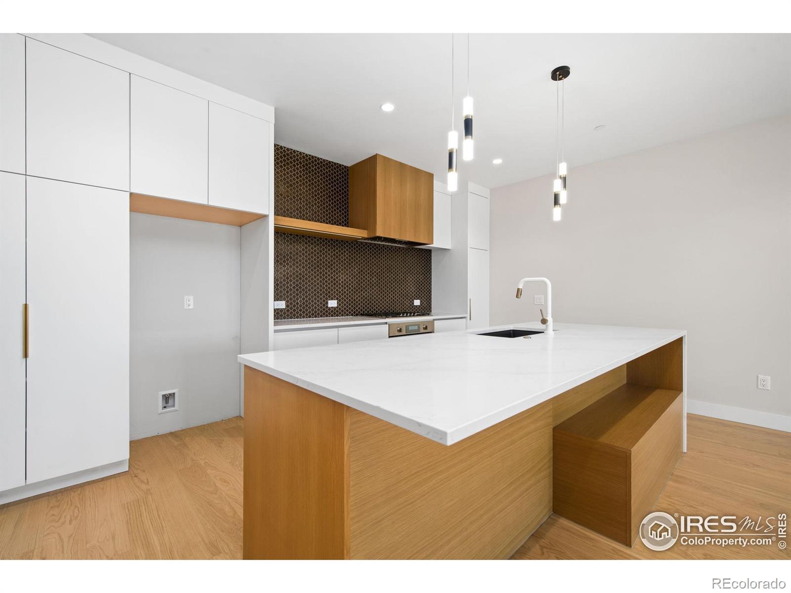 MLS Image #7 for 205 e 6th street,loveland, Colorado