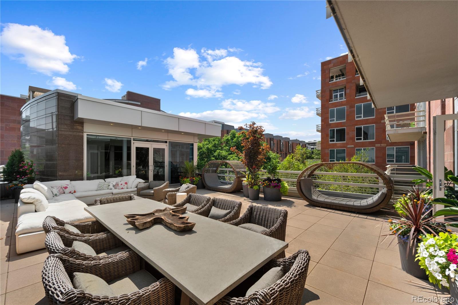 MLS Image #11 for 2800 e 2nd avenue,denver, Colorado