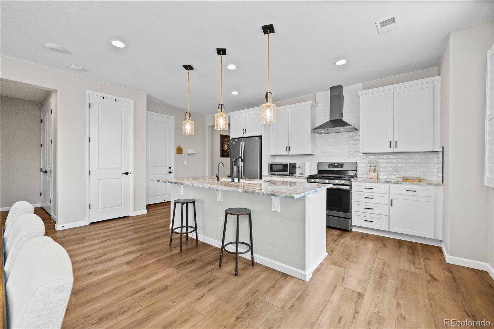 MLS Image #5 for 1925  peregrine drive,brighton, Colorado