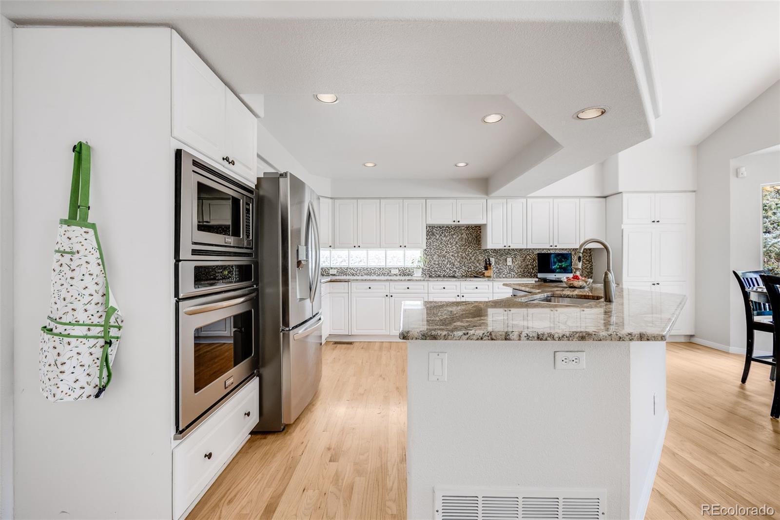 MLS Image #11 for 3427  oak leaf place,highlands ranch, Colorado