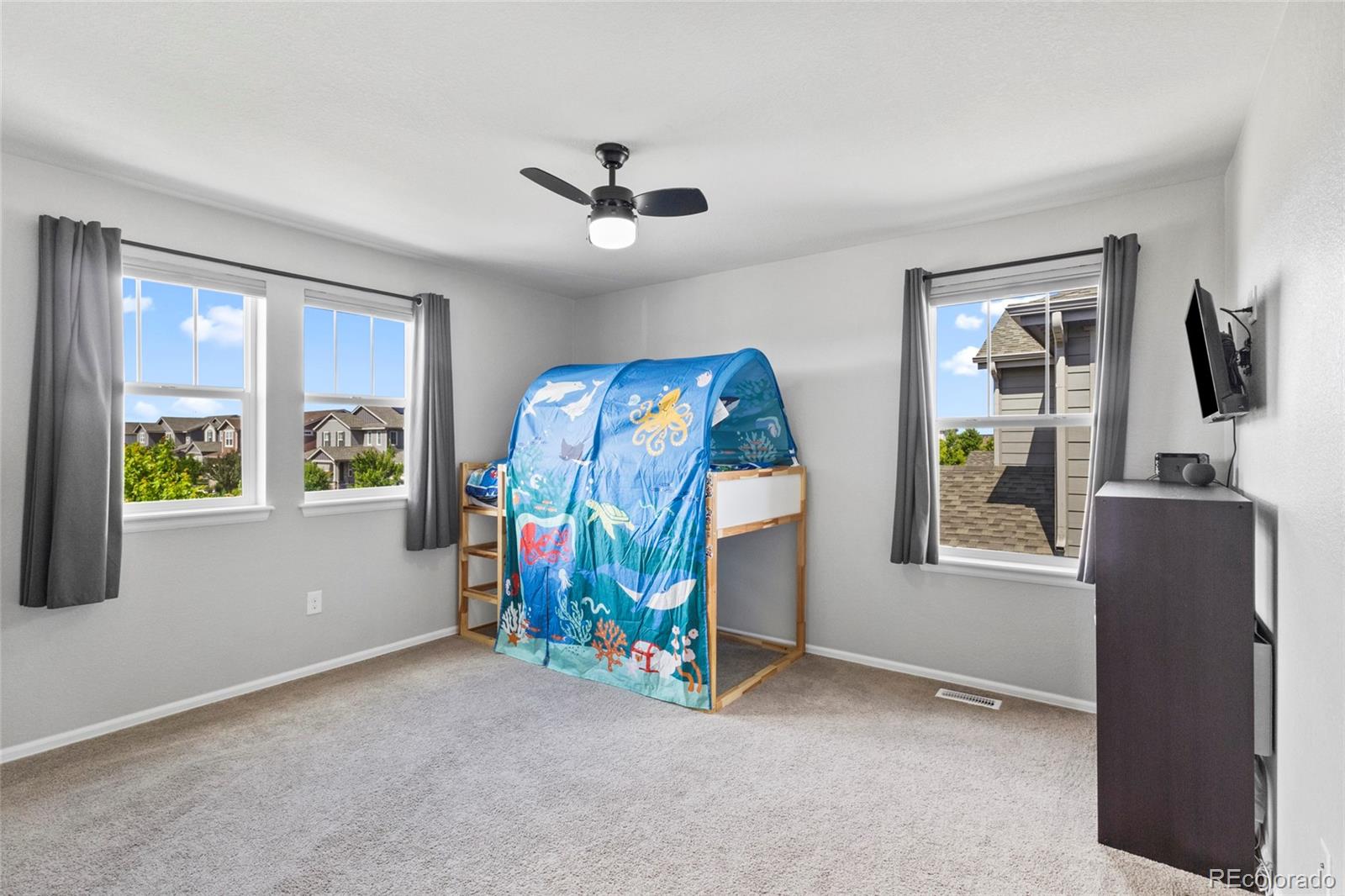 MLS Image #21 for 26304 e fourth place,aurora, Colorado