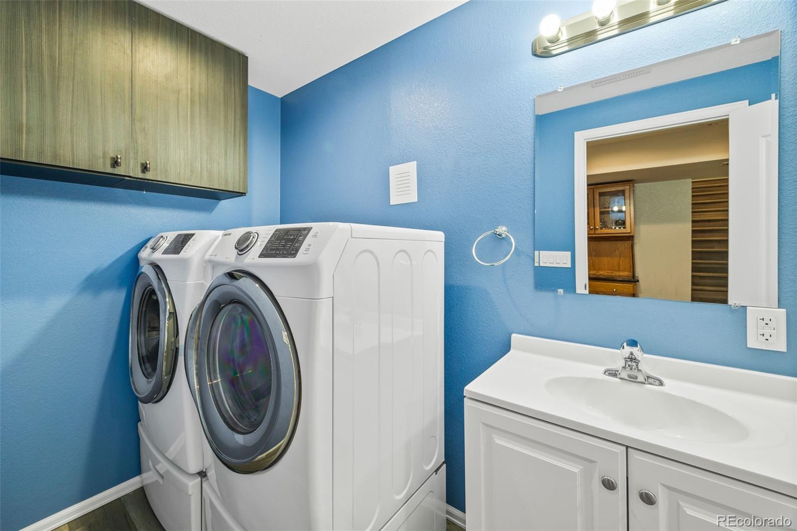 MLS Image #29 for 26304 e fourth place,aurora, Colorado