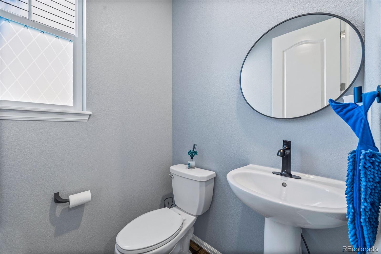 MLS Image #5 for 26304 e fourth place,aurora, Colorado