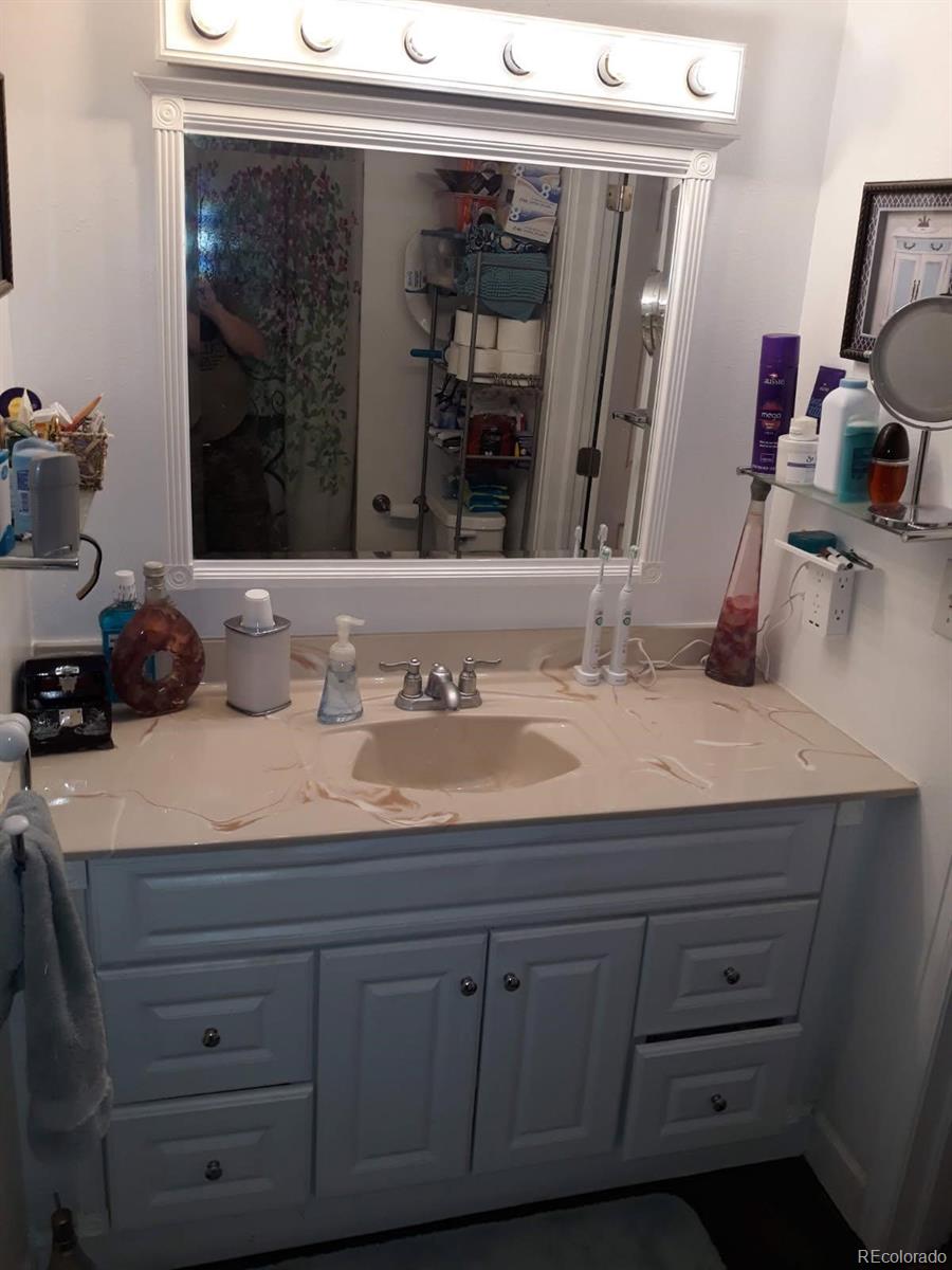 MLS Image #8 for 1652 s evanston street,aurora, Colorado