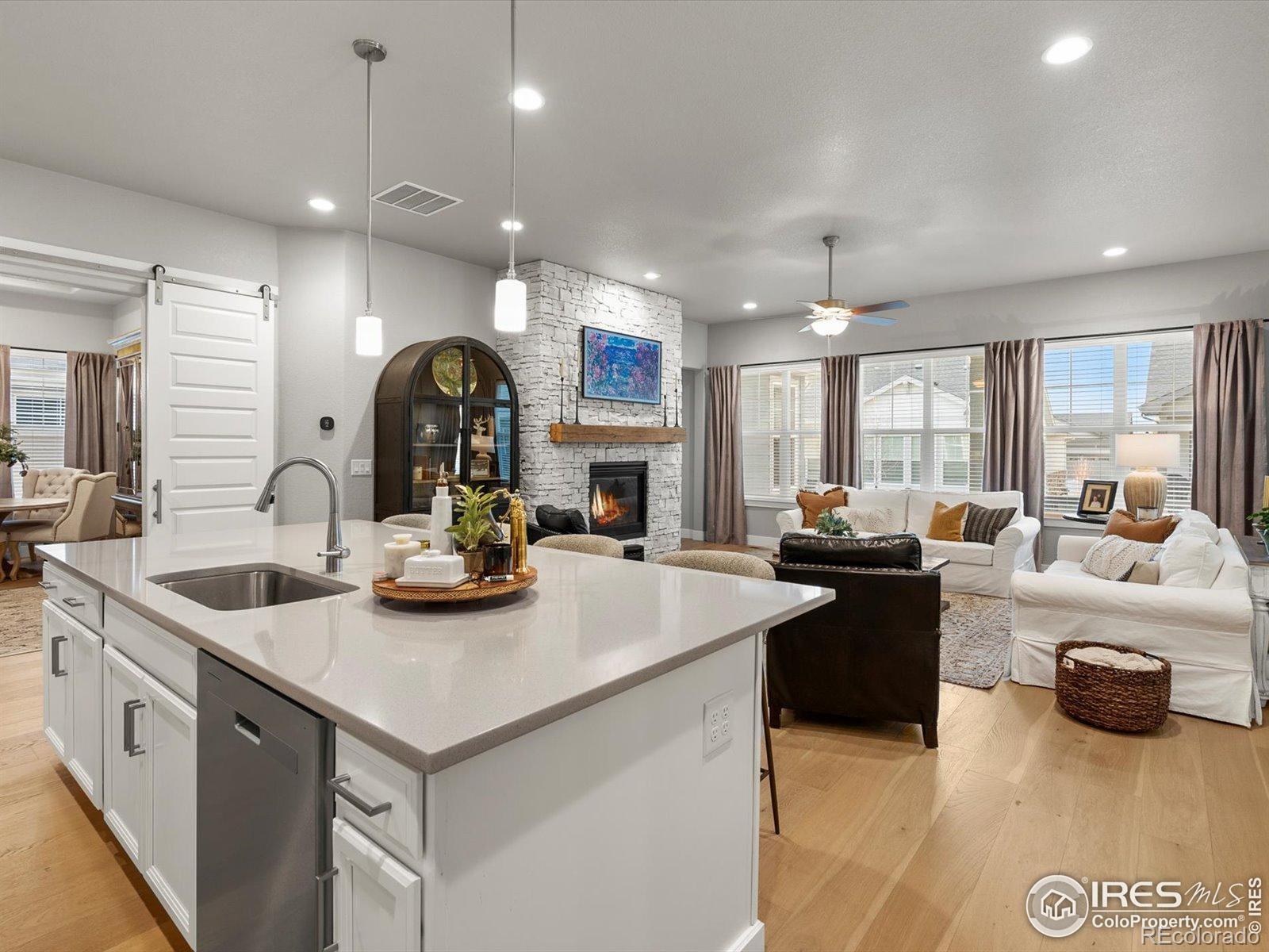 MLS Image #12 for 9035 s shawnee court,aurora, Colorado