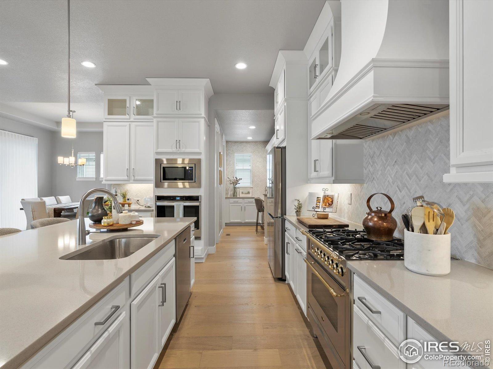 MLS Image #8 for 9035 s shawnee court,aurora, Colorado