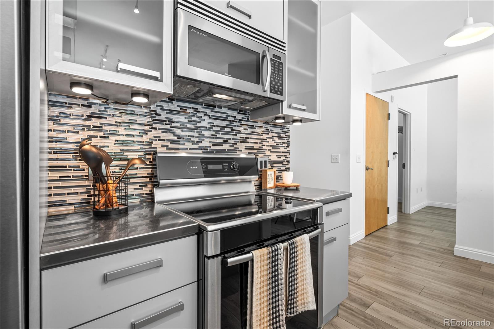 MLS Image #12 for 3100  huron street,denver, Colorado