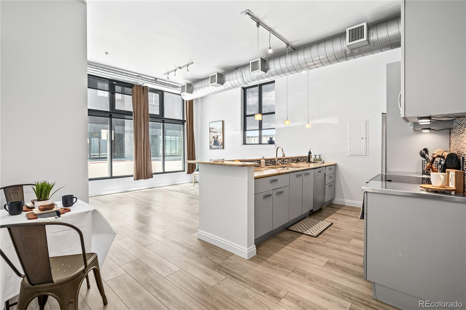 MLS Image #22 for 3100  huron street,denver, Colorado