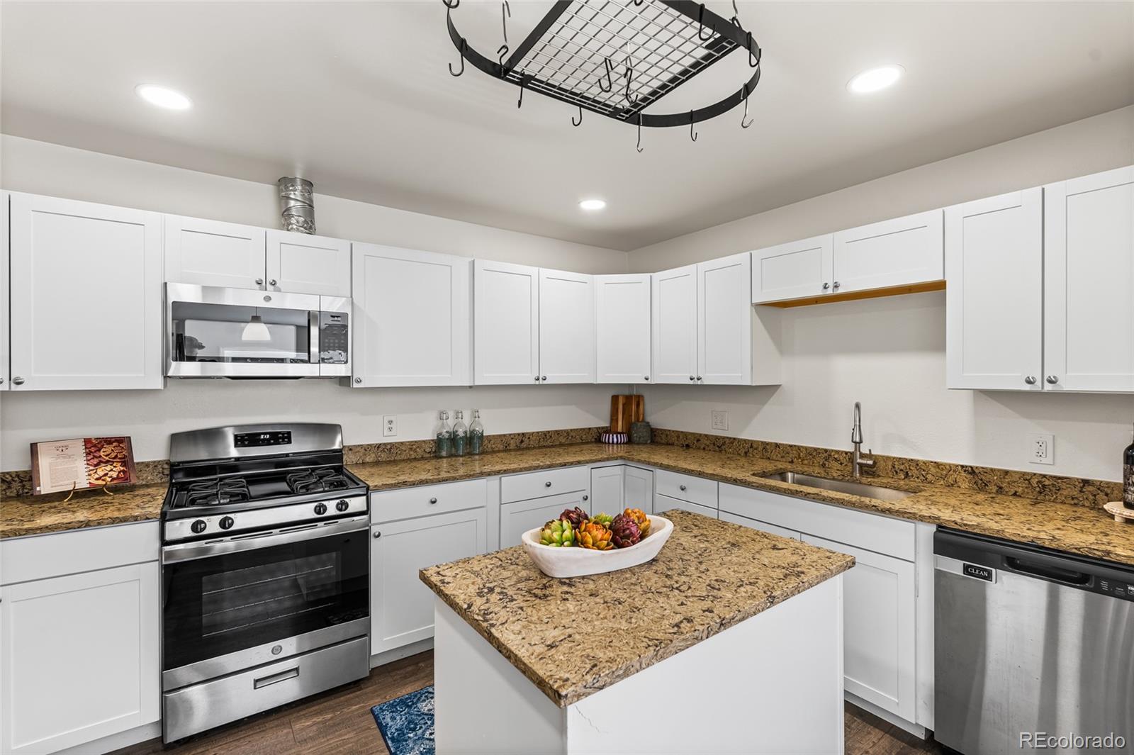 MLS Image #8 for 571 s taft street,lakewood, Colorado