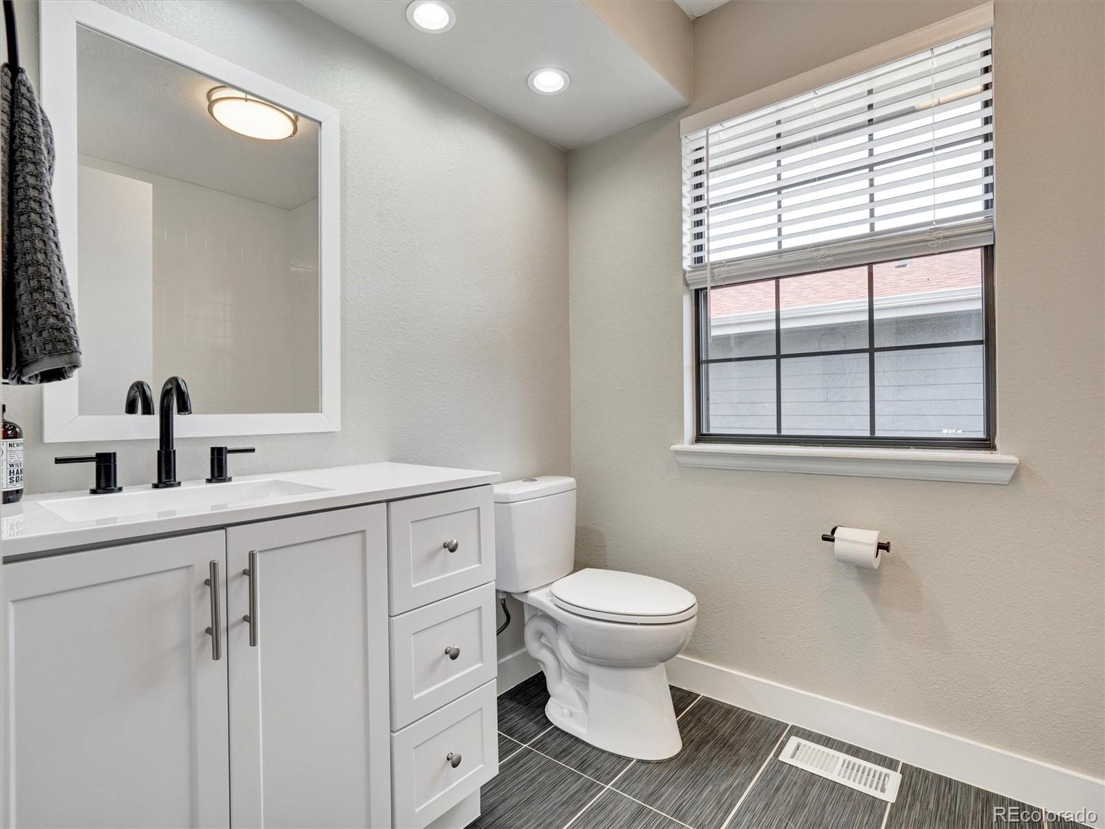 MLS Image #15 for 15915 e mercer circle,aurora, Colorado