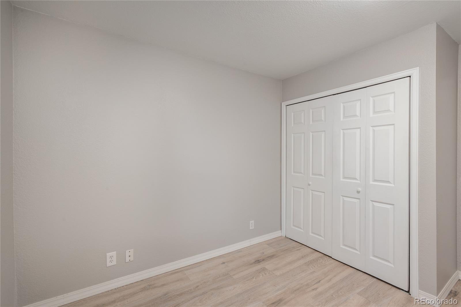 MLS Image #21 for 773 s dearborn circle,aurora, Colorado