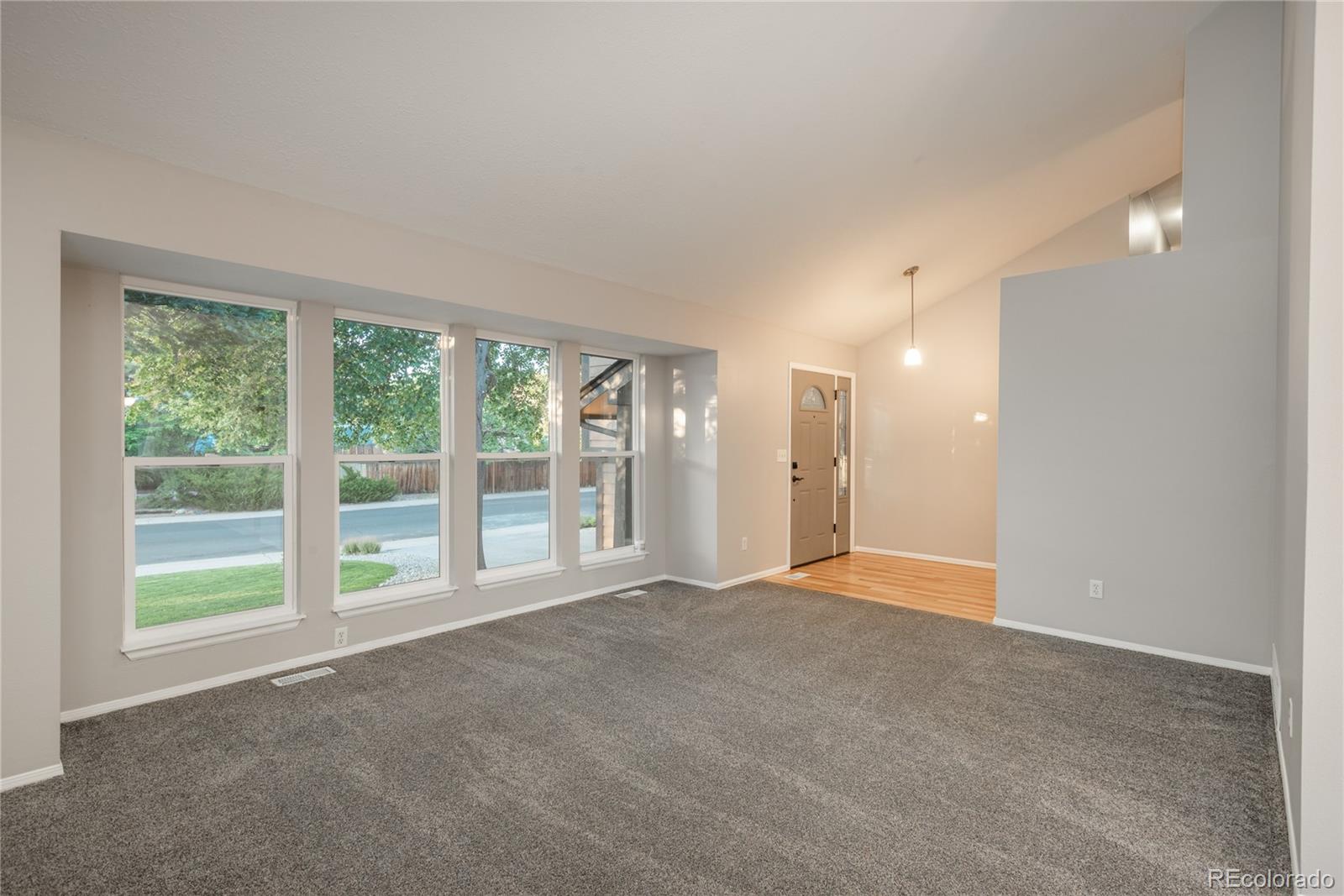 MLS Image #7 for 773 s dearborn circle,aurora, Colorado