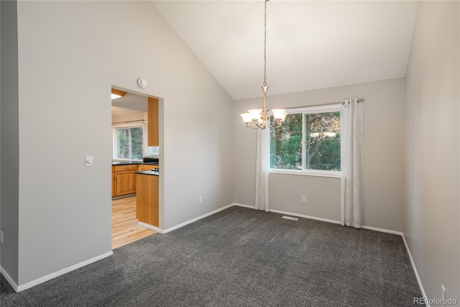 MLS Image #8 for 773 s dearborn circle,aurora, Colorado