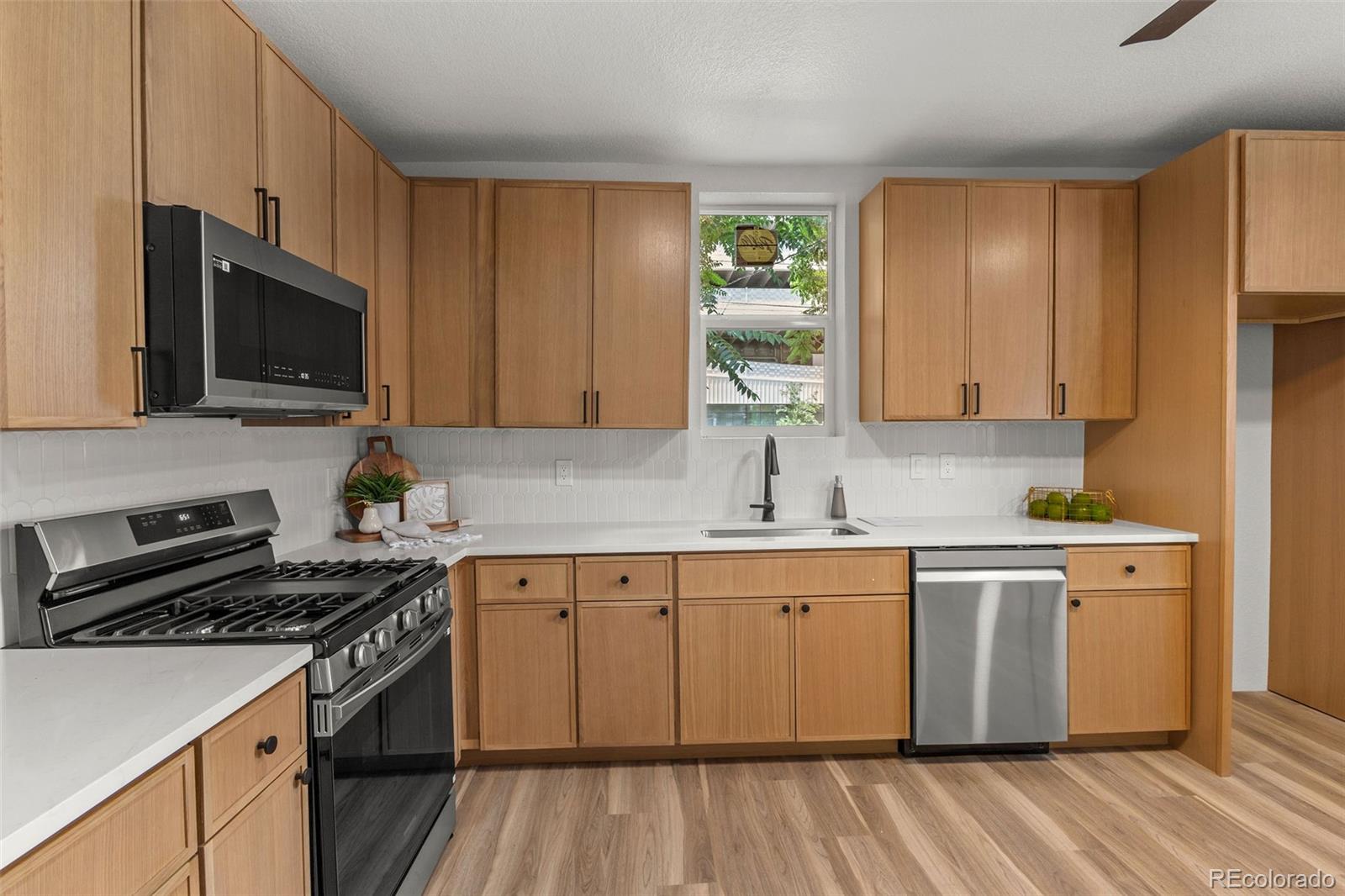 MLS Image #10 for 3919 n humboldt street,denver, Colorado