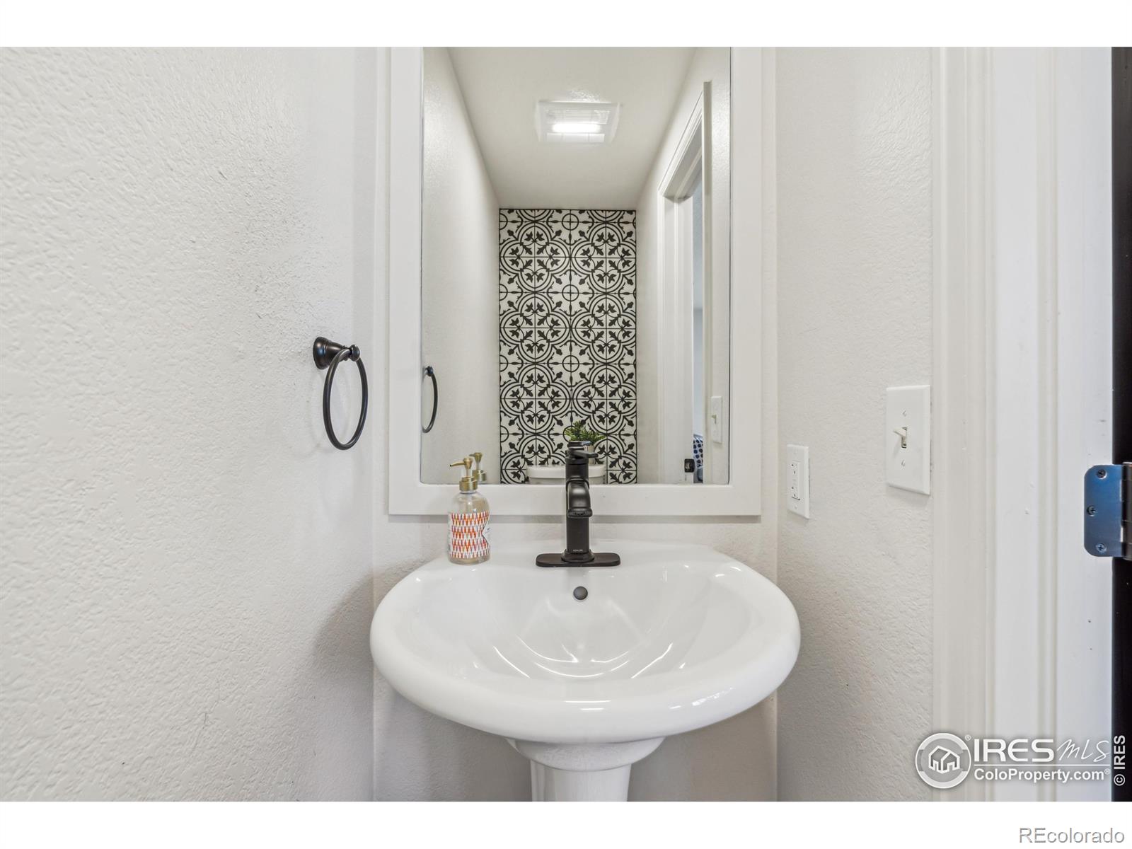 MLS Image #18 for 608  bluegrass drive,longmont, Colorado