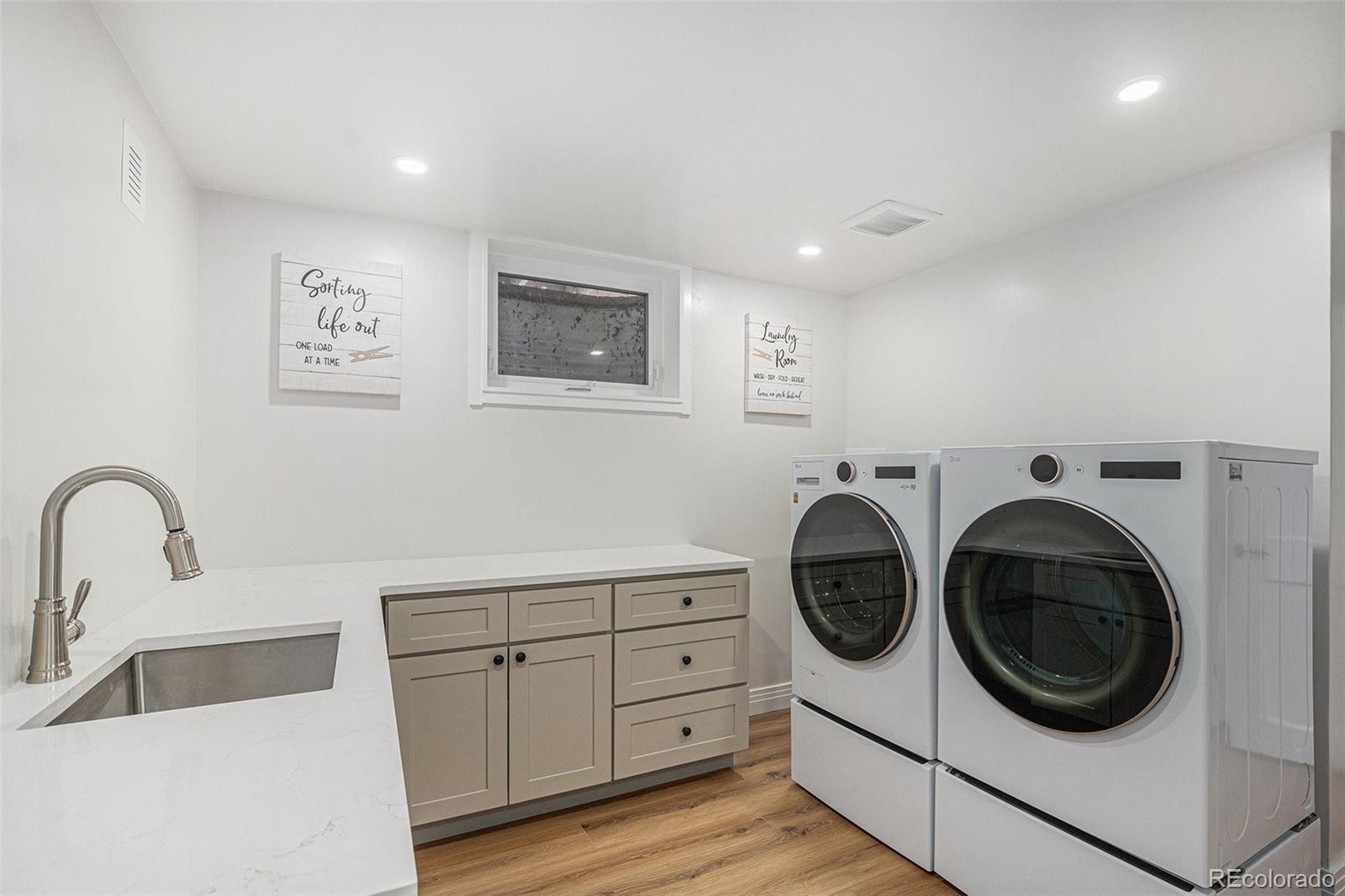 MLS Image #28 for 3750  gill drive,denver, Colorado