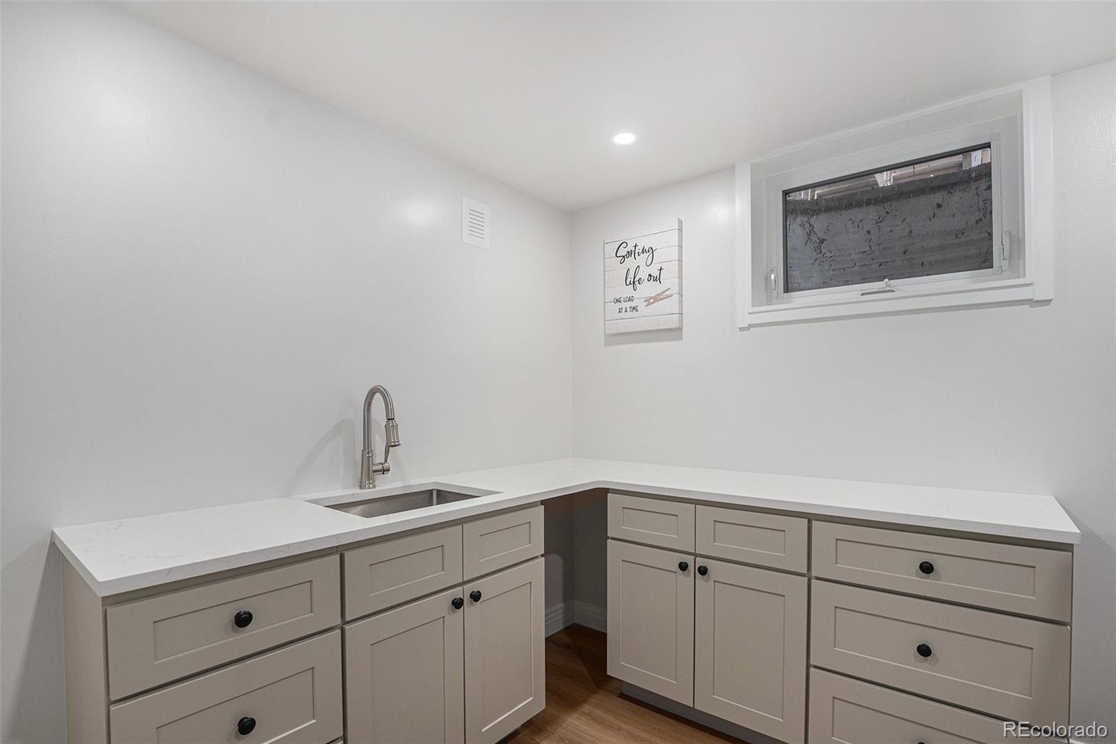 MLS Image #29 for 3750  gill drive,denver, Colorado