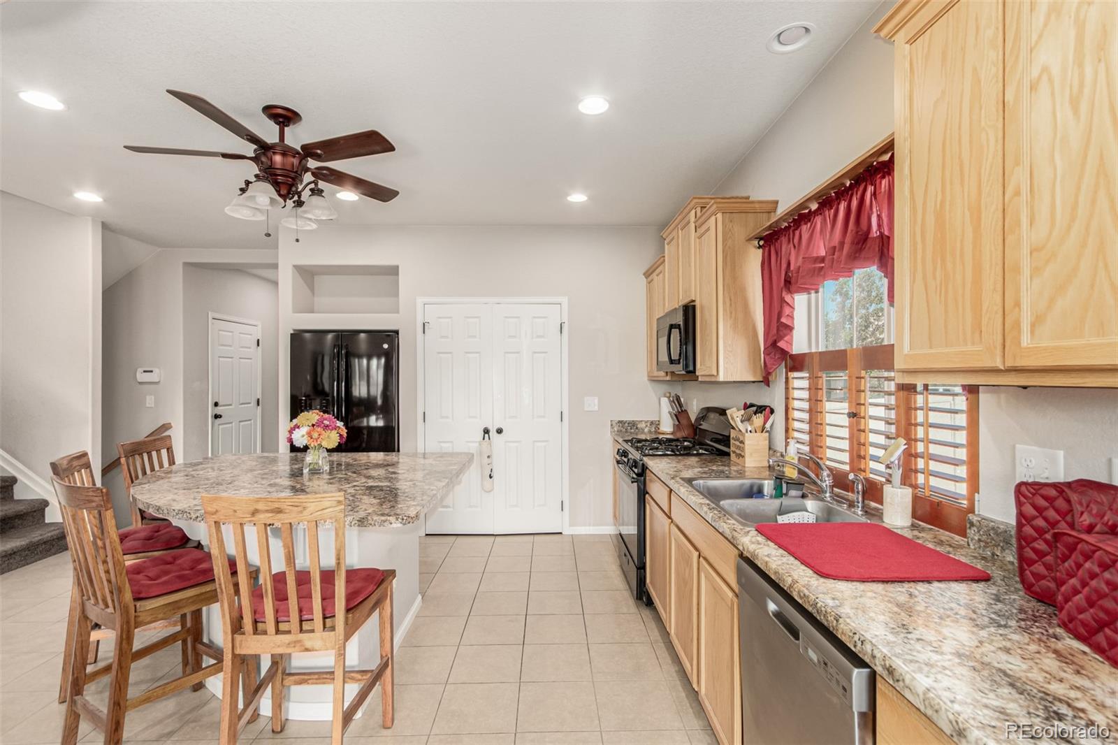 MLS Image #11 for 5568  ceylon street,denver, Colorado
