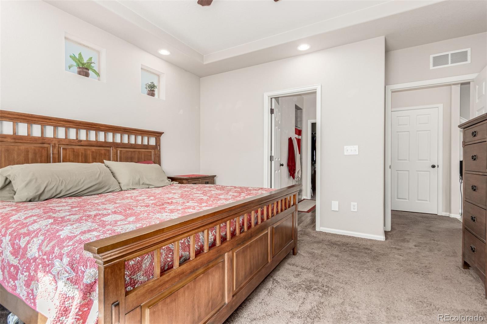MLS Image #17 for 5568  ceylon street,denver, Colorado