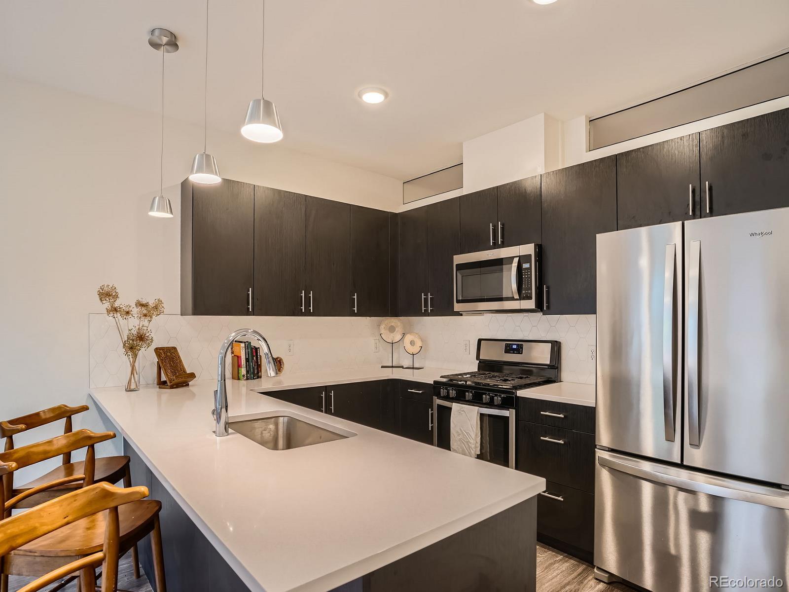 MLS Image #4 for 2374 s university boulevard,denver, Colorado