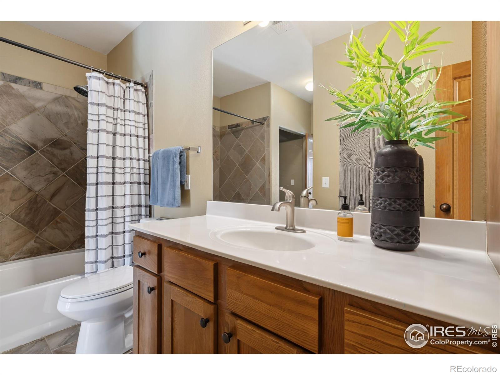 MLS Image #11 for 5620  fossil creek parkway,fort collins, Colorado