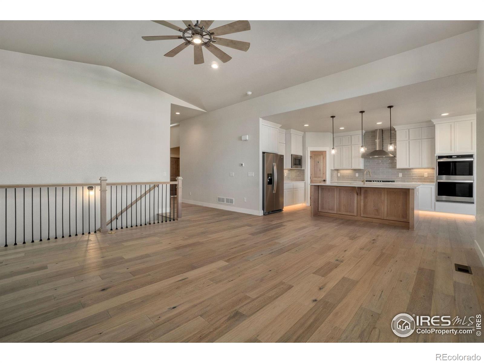 MLS Image #11 for 23845 e river front drive,aurora, Colorado